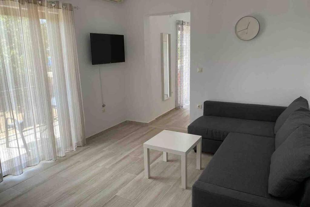 Maria'S Apartment Kastrosikia Exteriér fotografie